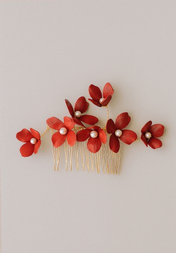 Peigne mariage fleuri rouge peint à la main – Carmen
