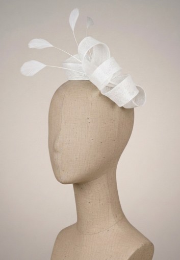 Chapeau de Mariage Fascinateur Mariée Blanc et Plumes - Charlotte