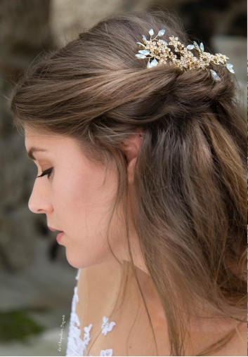 location peigne cheveux mariage fleurs or et cristaux strass